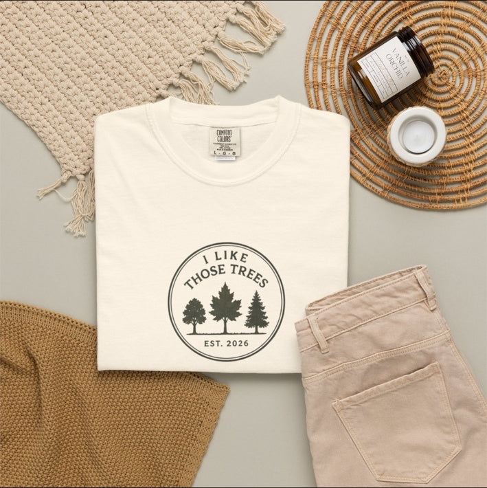 ILT Signature Circle Tee ivory lifestyle flat lay